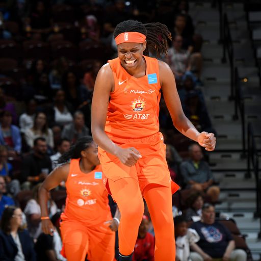 Dallas Wings complete late rally to survive Chicago Sky in