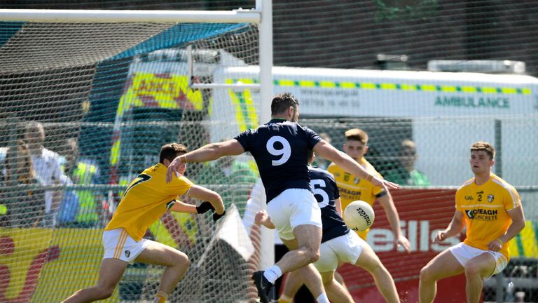 Fergal Conway scores the Lilywhites' goal early in the second half
