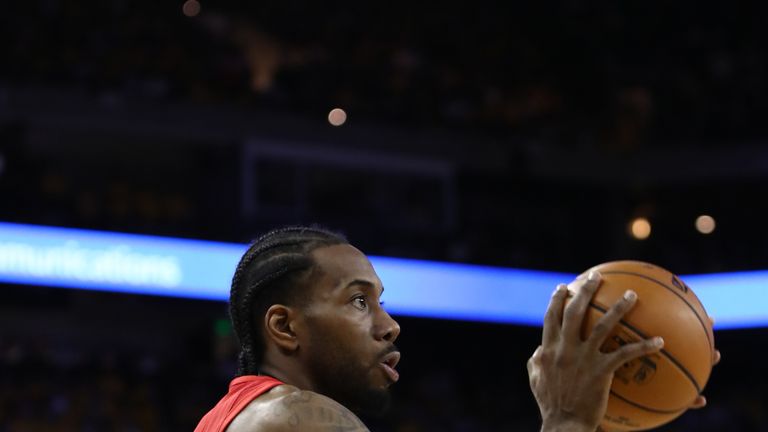 Kawhi Leonard shoots during Game 4 of the NBA Finals