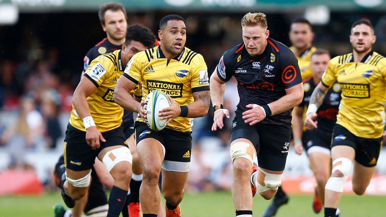  Ngani Laumape on the  attack for the Hurricanes
