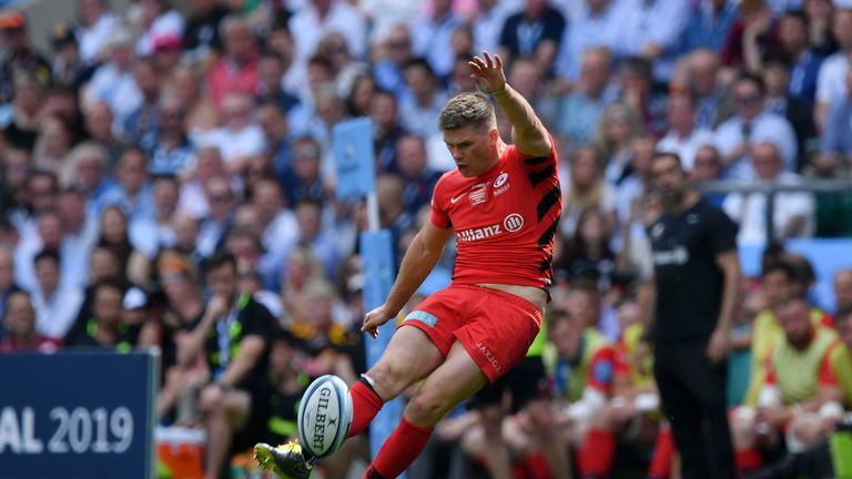 LONDON, ENGLAND - JUNE 01: Owen Farrell of Saracens kicks a penalty during the Gallagher Premiership Rugby Final between Exeter Chiefs and Saracens at Twickenham Stadium on June 01, 2019 in London, United Kingdom. (Photo by Dan Mullan/Getty Images)
