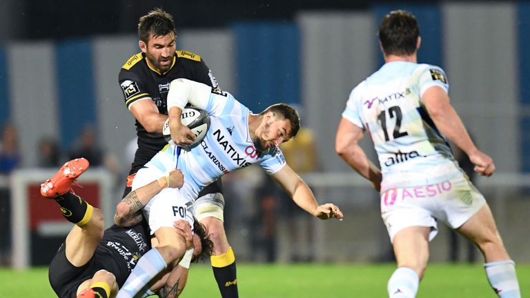 Racing 92's Dominic Bird (C) vies for the ball during the French Top 14 qualifying rugby union match between Racing 92 and La Rochelle on May 31, 2019, at the Yves du Manoir Stadium in Colombes, on the outskirts of Paris. (Photo by BERTRAND GUAY / AFP) (Photo credit should read BERTRAND GUAY/AFP/Getty Images)