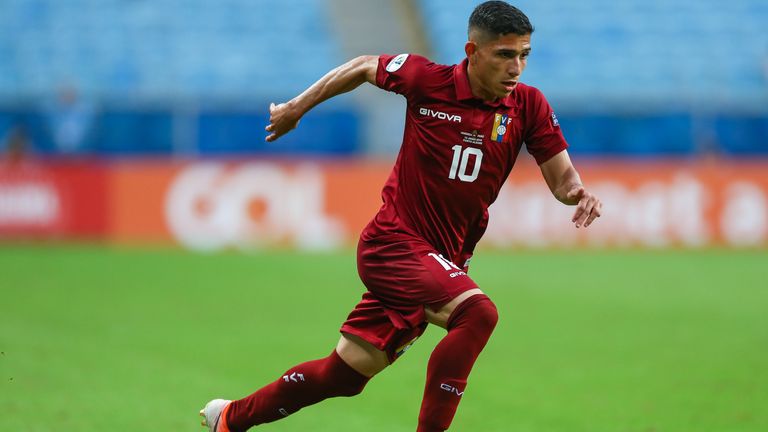 PORTO ALEGRE, BRAZIL - JUNE 15: Jefferson Savarino of Venezuela during the Group A match between Venezuela and Peru during Copa America Brazil 2019 at Arena do Gremio stadium on June 15, 2019, in Porto Alegre, Brazil. (Photo by Lucas Uebel/Getty Images) *** Local Caption *** Jefferson Savarino