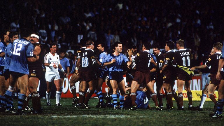 BRISBANE, AUSTRALIA - MAY 31: A fight breaks out between Maroons and Blues players during the NSWRL State of Origin game three match between the Queensland Maroons and the New South Wales Blues at Lang Park May 31, 1993 in Brisbane, Australia. (Photo by Getty Images)