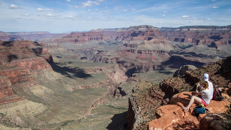 Barrie McDermott and Lee Briers will be playing a game of rugby league in the Grand Canyon as part of the Steve Prescott Foundation fundraising trek