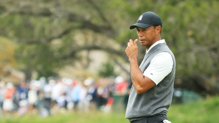  Tiger Woods pulled off several clutch par saves