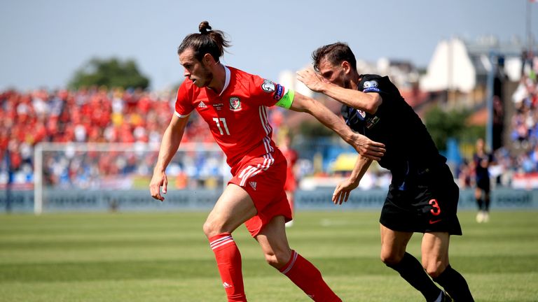 Wales' Gareth Bale (left) and Croatia's Borna Barisic battle for the ball 