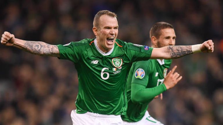 Dublin , Ireland - 26 March 2019; Glenn Whelan celebrates after his Republic of Ireland team-mate Conor Hourihane, right, scored their goal during the UEFA EURO2020 Group D qualifying match between Republic of Ireland and Georgia at the Aviva Stadium, Lansdowne Road in Dublin. (Photo By Stephen McCarthy/Sportsfile via Getty Images)