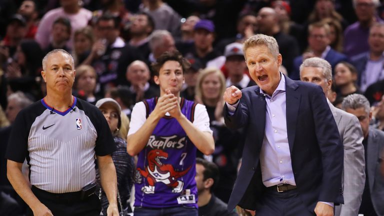 Steve Kerr yells instructions during the Warriors' NBA Finals Game 1 loss