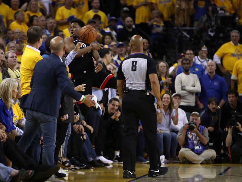Warriors minority owner who shoved Kyle Lowry fined $500,000, banned for  season - Los Angeles Times