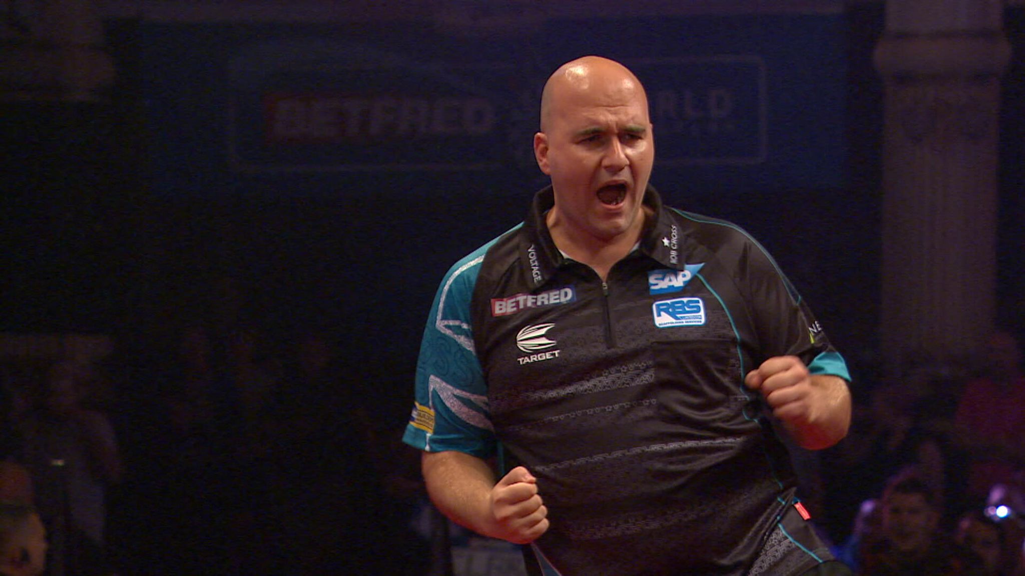 Wayne Mardle: Michael van Gerwen the man to beat in World Grand Prix