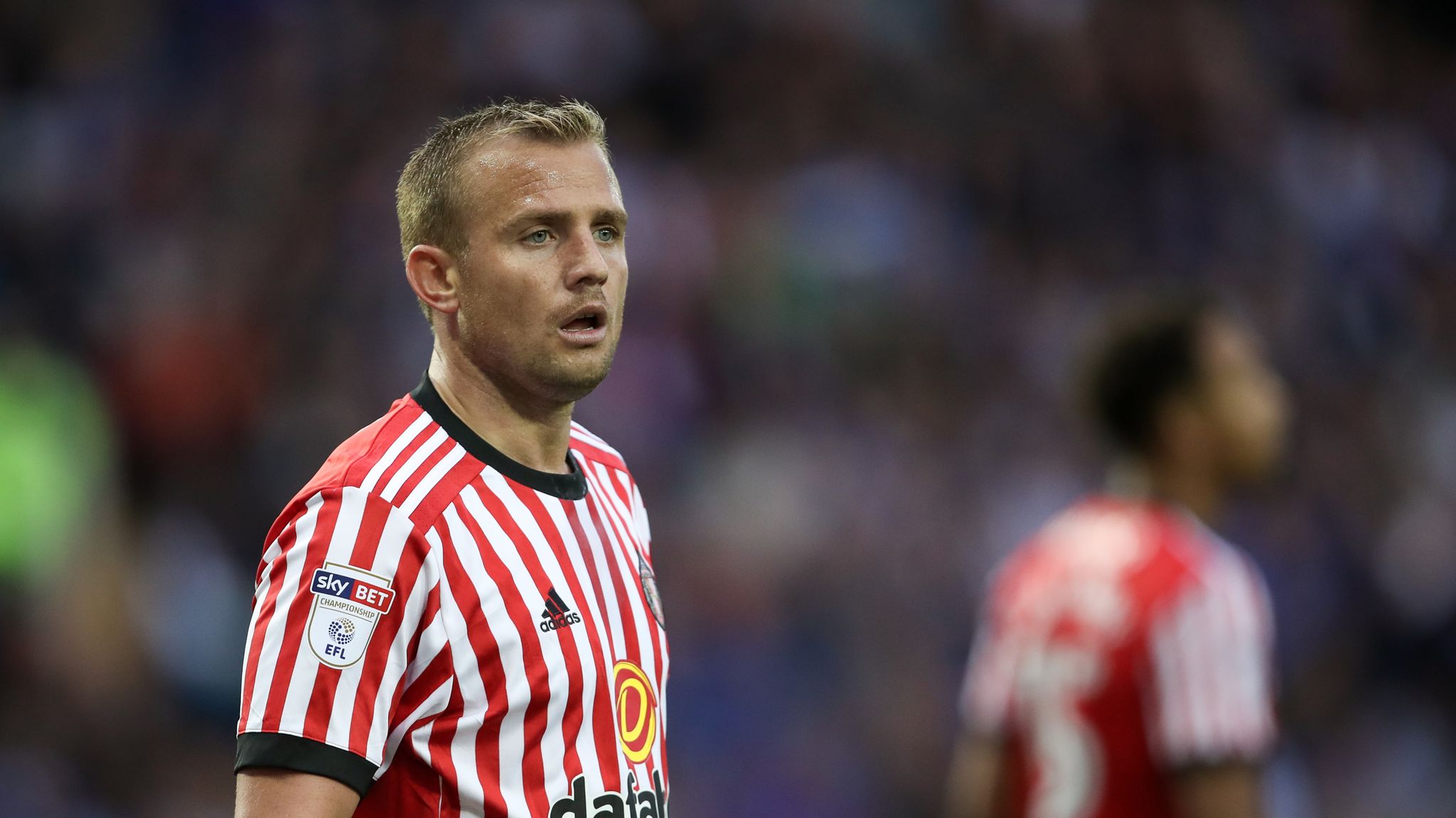 Former Sunderland captain Lee Cattermole joins VVV-Venlo on one-year ...