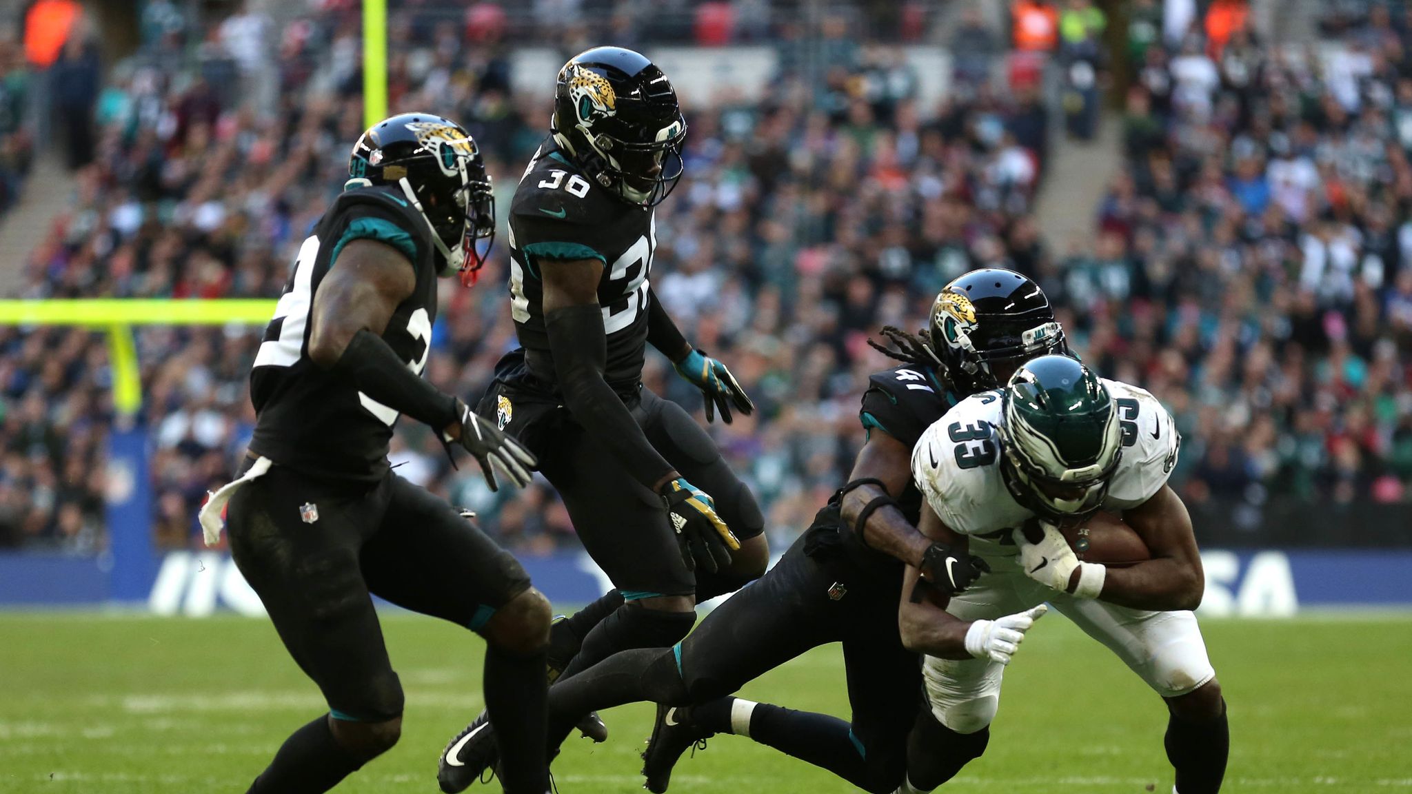 London calling as NFL and Jacksonville Jaguars kick off International Games  in style - The Mirror US