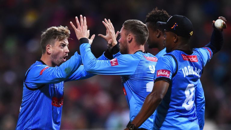 Sussex's Will Beer (L) celebrates a wicket in the 2018 Vitality Blast final against Worcestershire 