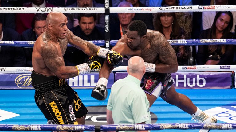 Whyte hurt Rivas in the second round
