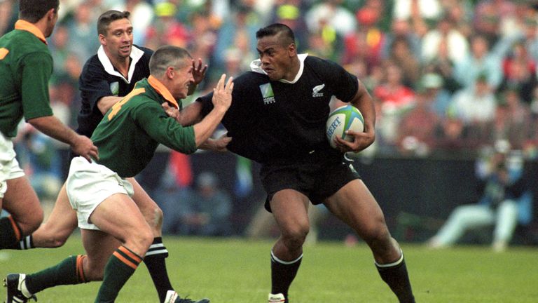 James Small of South Africa and Jonah Lomu of New Zealand pictured in the 1995 Rugby World Cup final