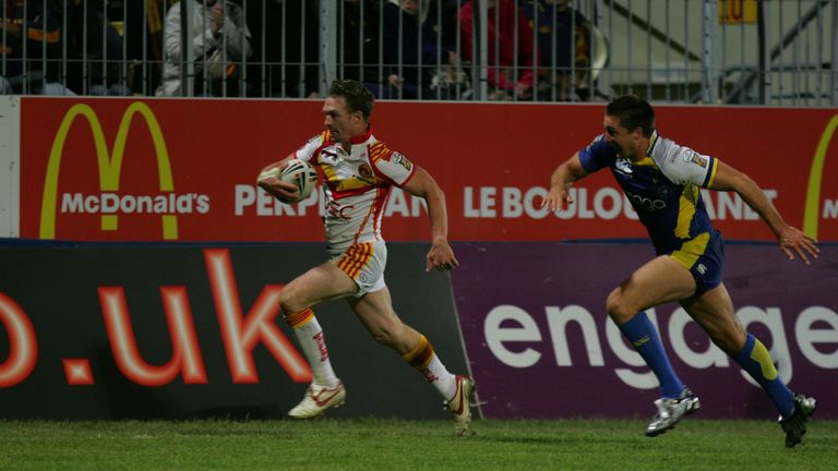 Justin Murphy scored a club record four tries for the Dragons