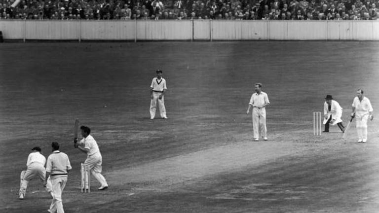 Len Hutton, England, Ashes Test at The Oval