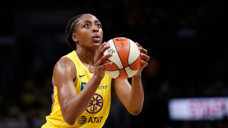 Nneka Ogwumike played a vital role as the Sparks completed a comeback win against Dallas