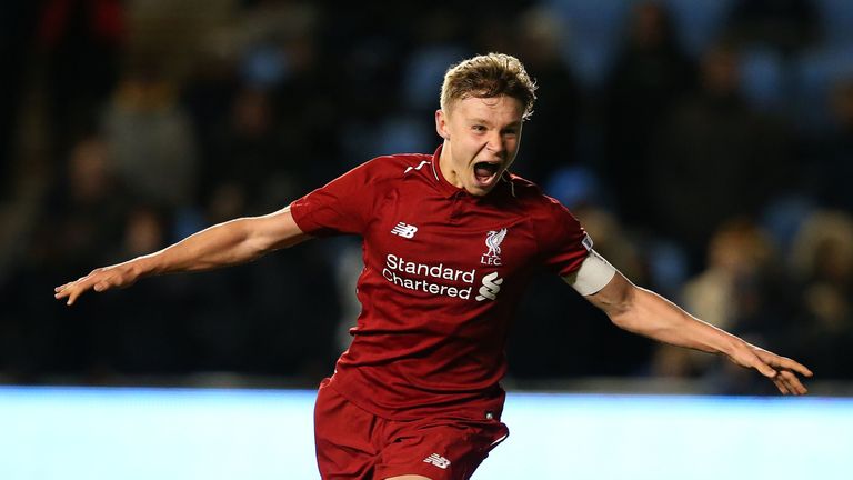 MANCHESTER, ENGLAND - APRIL 25: Paul Glatzel the captain of Liverpool celebrates after scoring the winning penalty during a penalty shoot out in the FA Youth Cup Final between Manchester City and Liverpool at Manchester City Football Academy on April 25, 2019 in Manchester, England. (Photo by Alex Livesey/Getty Images)