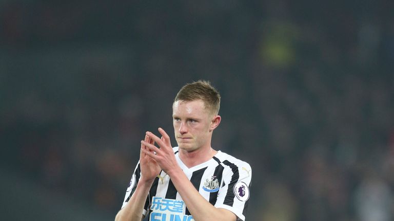 Sean Longstaff in action for Newcastle 
