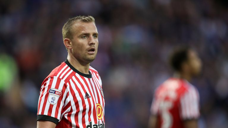 Lee Cattermole has left Sunderland with immediate effect following ten years at the club.
