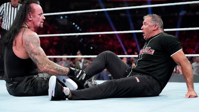 undertaker sits up against shane mcmahon at extreme rules 2019