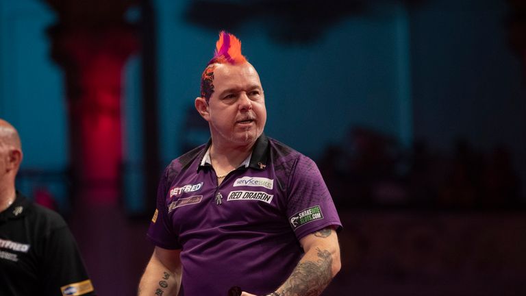 BETFRED WORLD MATCHPLAY 2019.WINTER GARDENS,.BLACKPOOL.PIC;LAWRENCE LUSTIG.ROUND I .PETER WRIGHT V VINCENT VAN DER VOORT.PETER WRIGHT IN ACTION