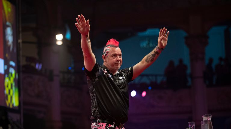BETFRED WORLD MATCHPLAY 2019.WINTER GARDENS,.BLACKPOOL.PIC;LAWRENCE LUSTIG.ROUND 2.PETER WRIGHT V SIMON WHITLOCK.PETER WRIGHT IN ACTION