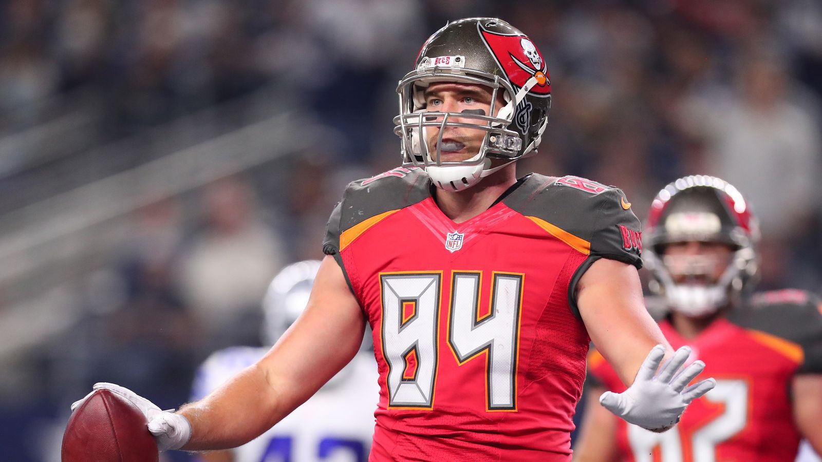 Cameron Brate talks experience, coaching, teamwork and technique | NFL ...