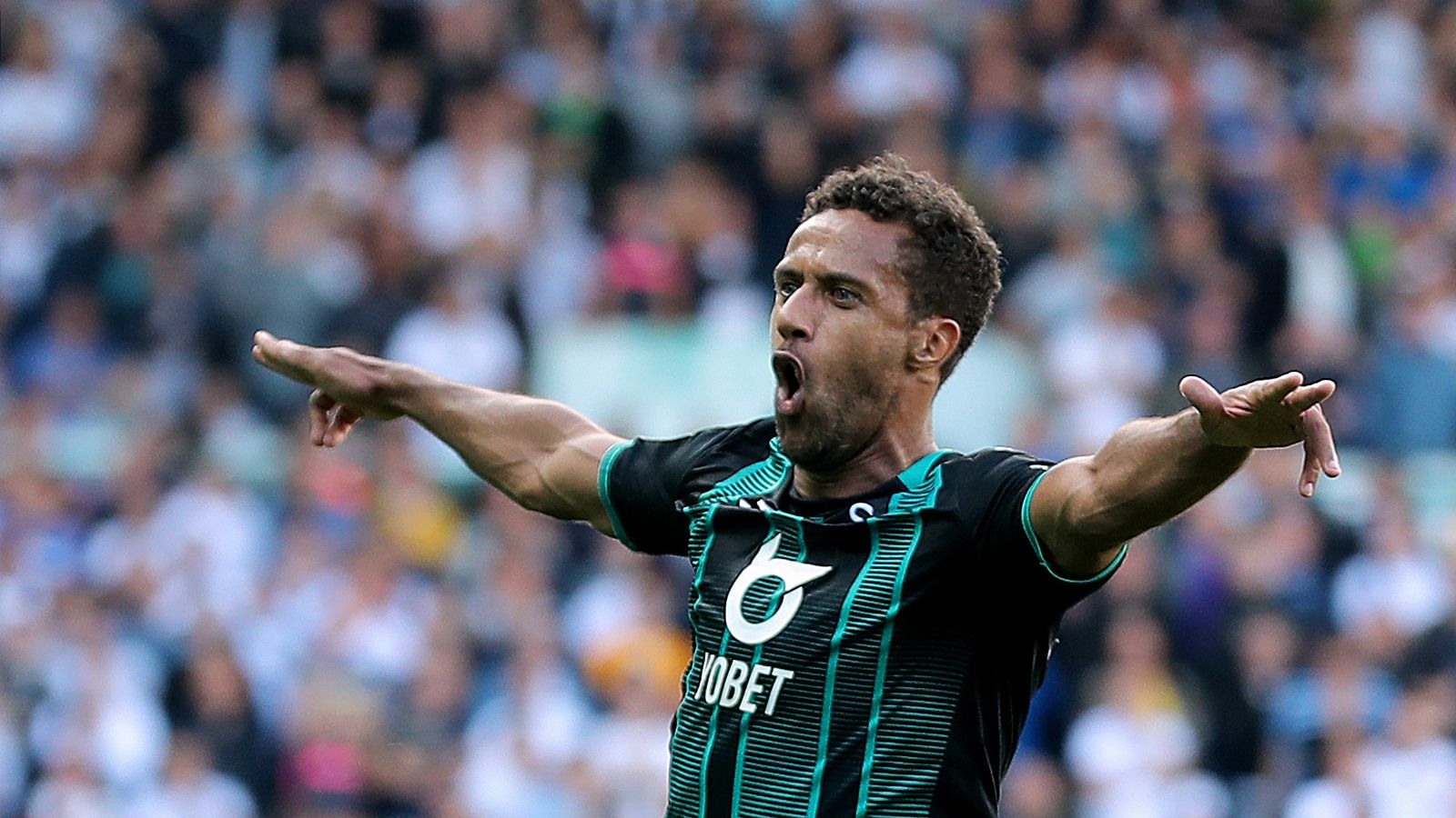 Wayne Routleg Leeds 0-1 Swansea: Wayne Routledge sends Swans top | Football News ...