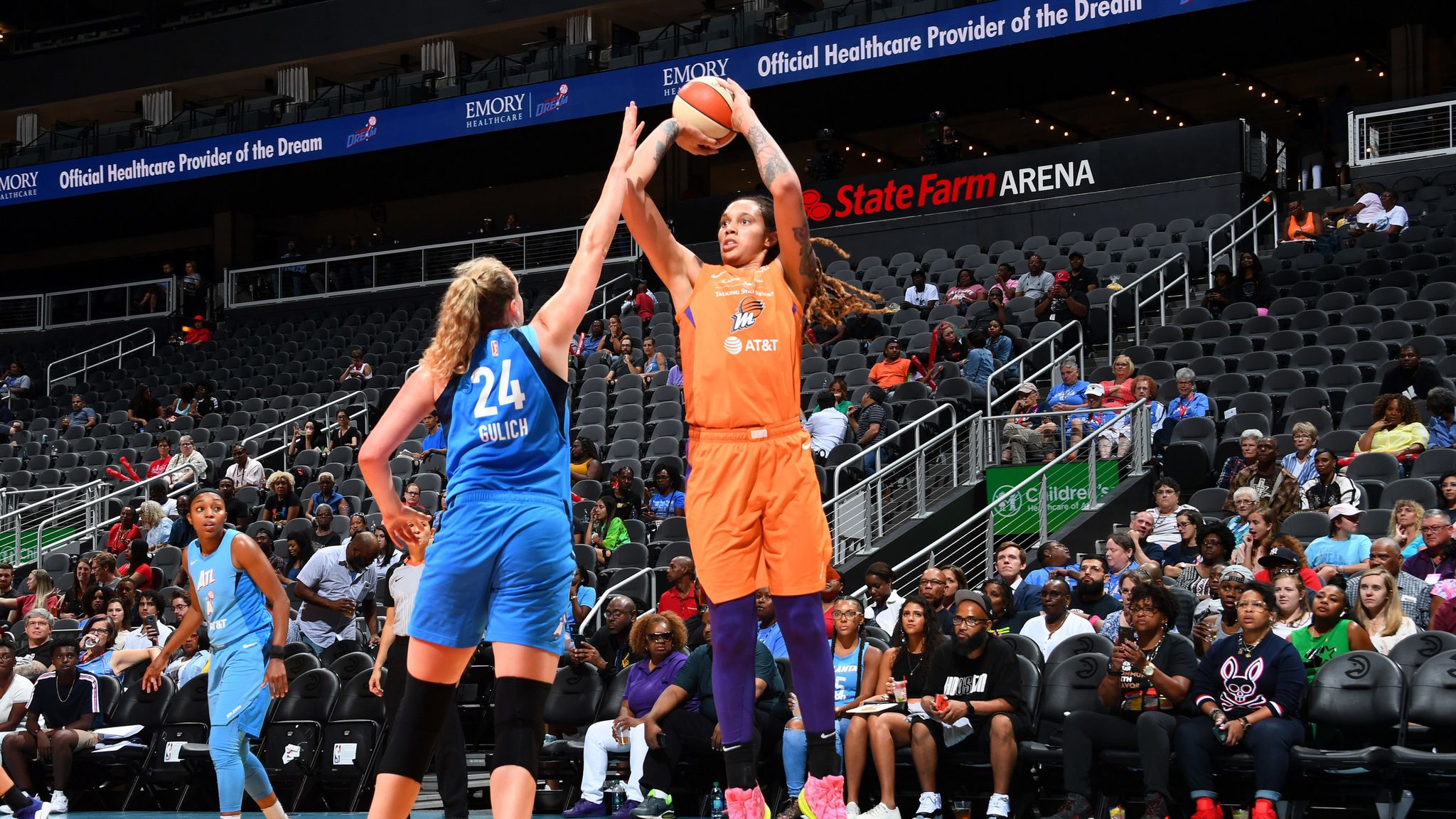 WNBA Brittney Griner scores 21 points as Phoenix Mercury beat Atlanta
