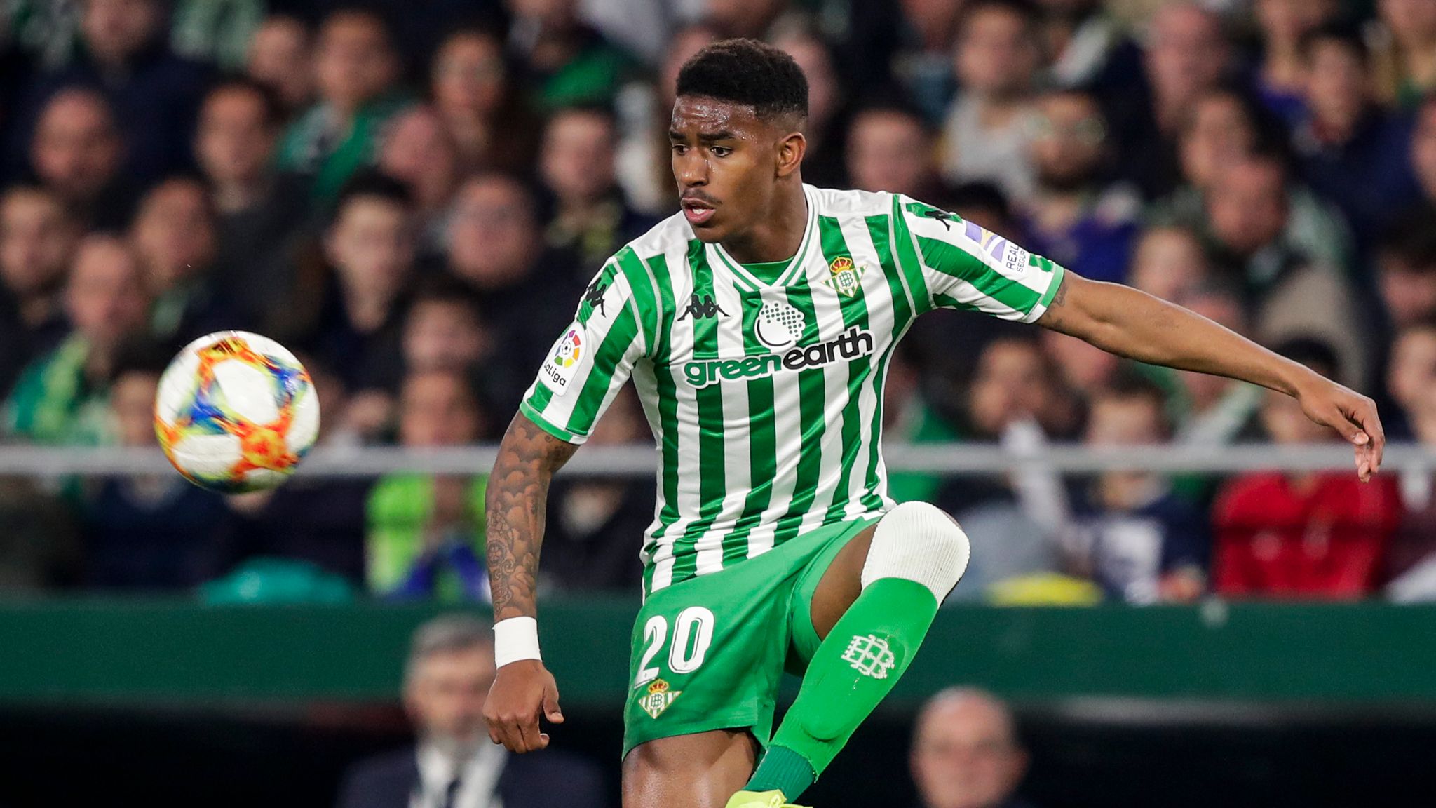 Barcelona sign Junior Firpo from Real Betis for £16.5m - Football News - Sky Sports