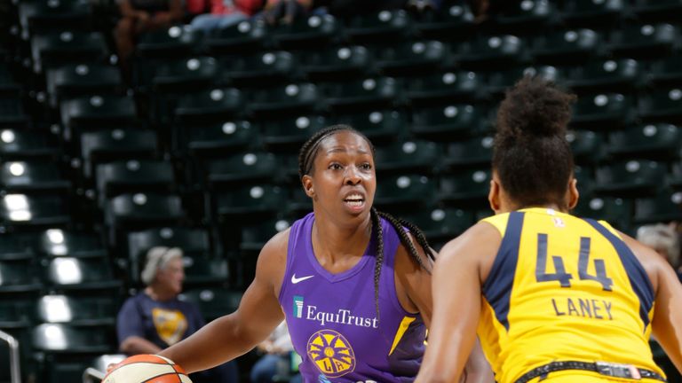 Chelsea Gray handles the ball against the Indiana Fever