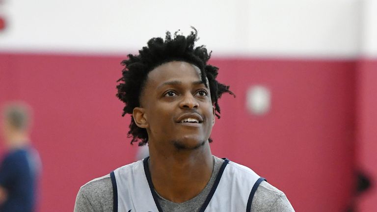 DeAaron Fox gets shots up at Team USA practice