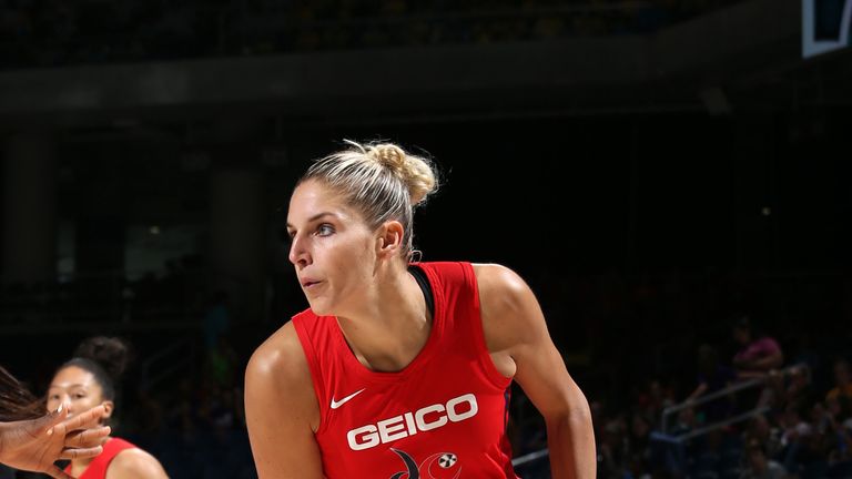 Elena Delle Donne en acción para los místicos de Washington