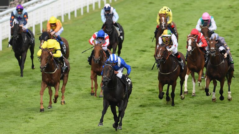 Jim Crowley y Khaadem ganan la Stewards 'Cup en Glorious Goodwood