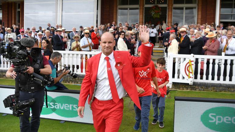 Andrew Strauss waves to the crowd to recognise their support for the Ruth Strauss Foundation