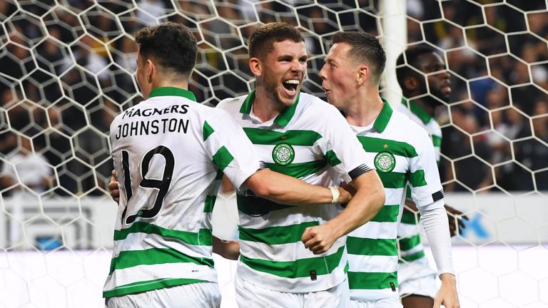 El Celtic derrotó al AIK Stockholm 6-1 en conjunto para alcanzar las etapas de grupos de la Europa League