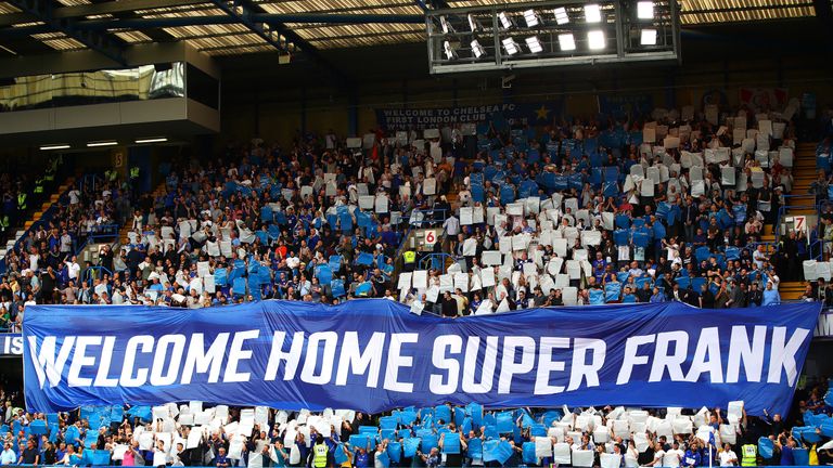 Lampard dirigía Chelsea por primera vez en Stamford Bridge