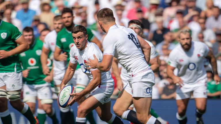 LONDON, ENGLAND - AUGUST 24: England's George Ford passes to Owen Farrell during the Quilter International match between England and Ireland at Twickenham Stadium on August 24, 2019 in London, England. (Photo by Ashley Western/MB Media/Getty Images)