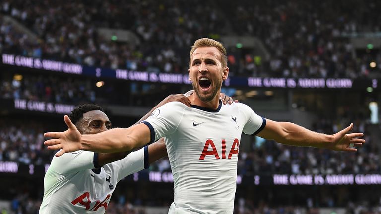 Harry Kane celebrates scoring Tottenham's second goal