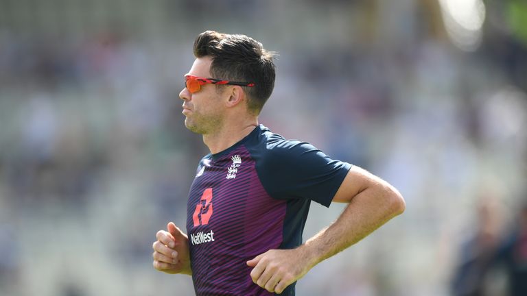 James Anderson bowled only four overs in England's first Ashes test before a calf injury forced him off the field.