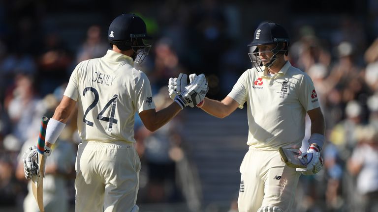 Joe Root and Joe Denly reach their 100 partnership on day three of the Third Test