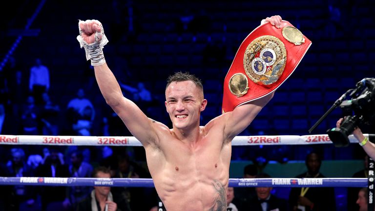  during the IBF World Featherweight Championship title fight between Josh Warrington and Carl Frampton at Manchester Arena on December 22, 2018 in Manchester, England.