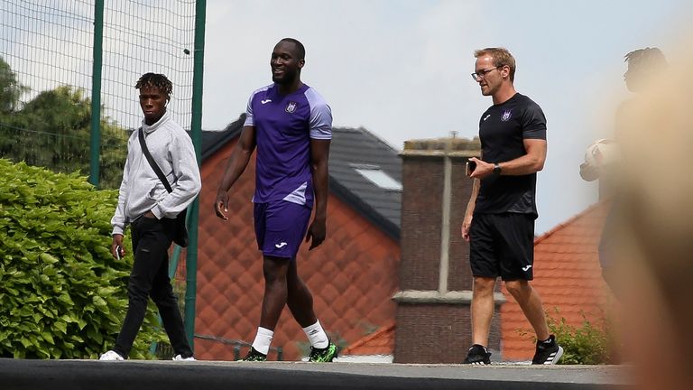 Romelu Lukaku agreed with Man Utd he could stay in Belgium. Picture Credit: HLN