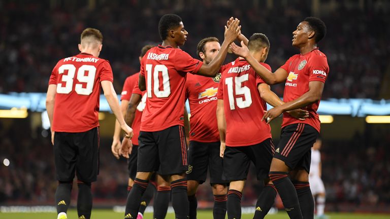 Manchester United 2-2 AC (5-4 pens): United stay perfect pre-season | Football News Sky Sports