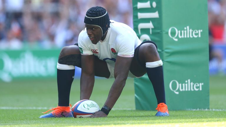Maro Itoje scores a try for England against Ireland