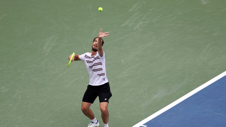 Richard Gasquet playing against Andy Murray in the first round in Cincinnati