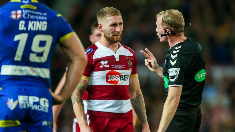 Robert Hicks officiated the Super League Grand Final in 2018